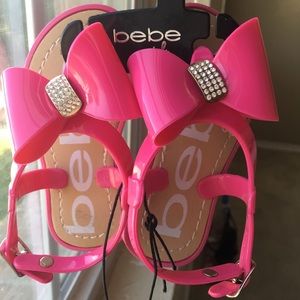 Bebe little girls rhinestone bow sandals!